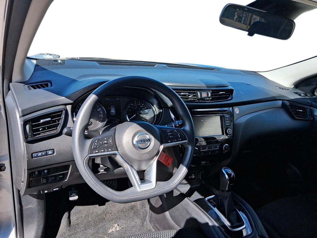 2023 Nissan Qashqai S AWD CVT in Stratford, Ontario - 10 - w1024h768px