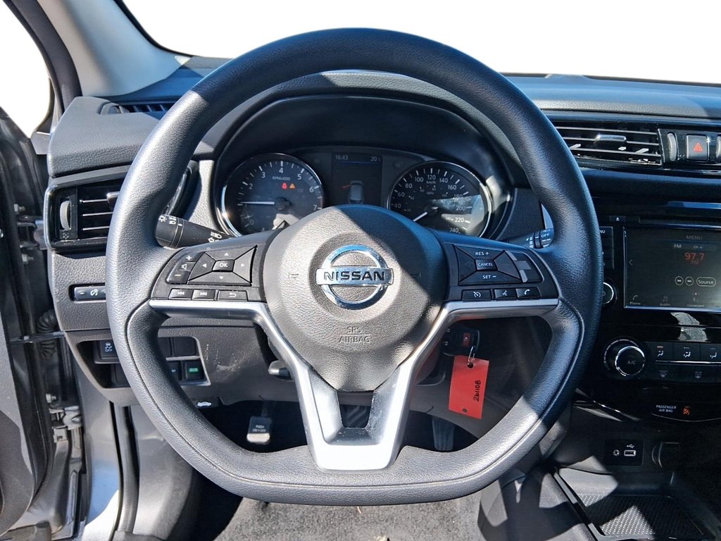 2023 Nissan Qashqai S AWD CVT in Stratford, Ontario - 12 - w1024h768px
