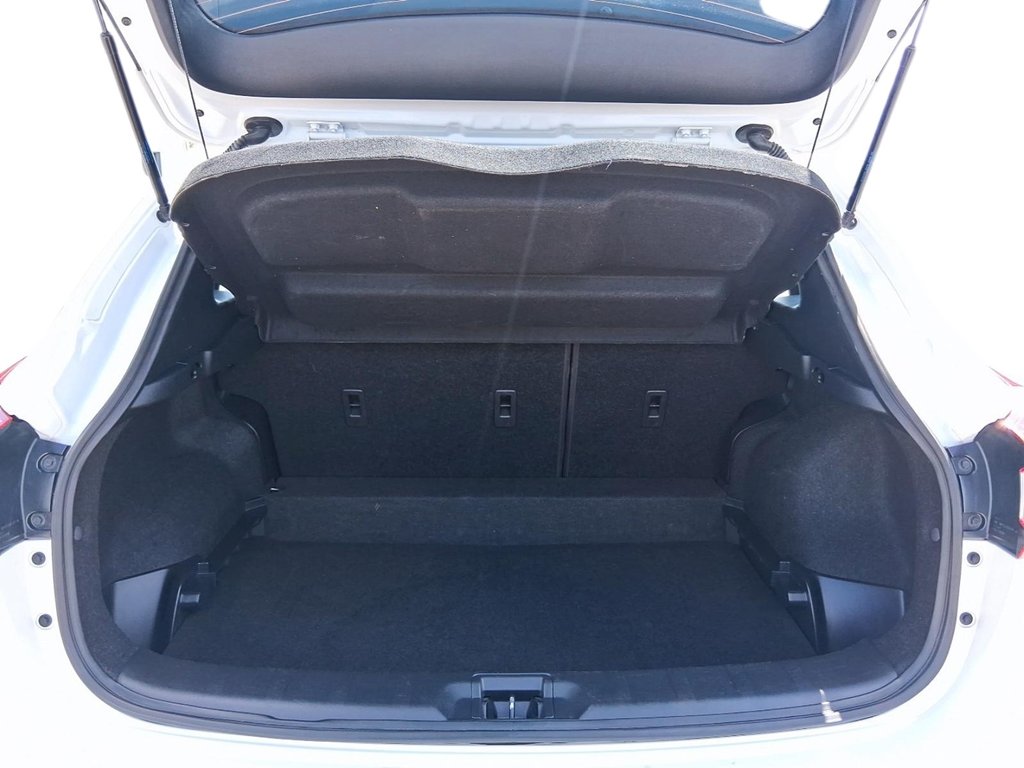 2023 Nissan Qashqai S AWD CVT in Stratford, Ontario - 6 - w1024h768px