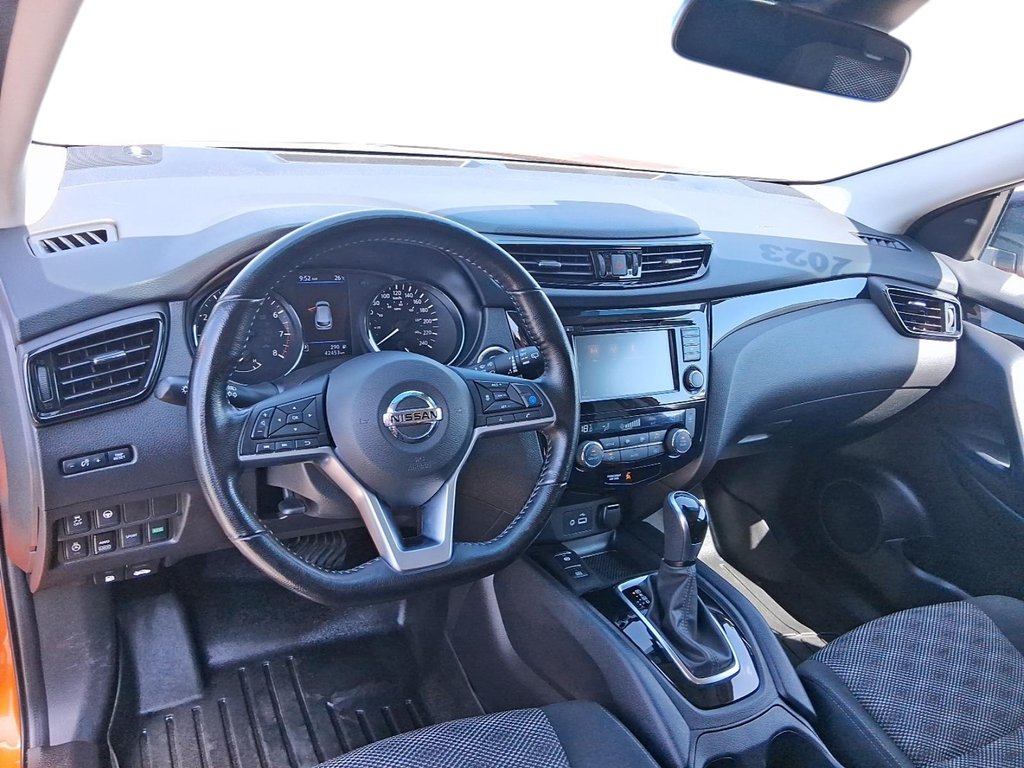 2023 Nissan Qashqai SV AWD CVT in Stratford, Ontario - 10 - w1024h768px