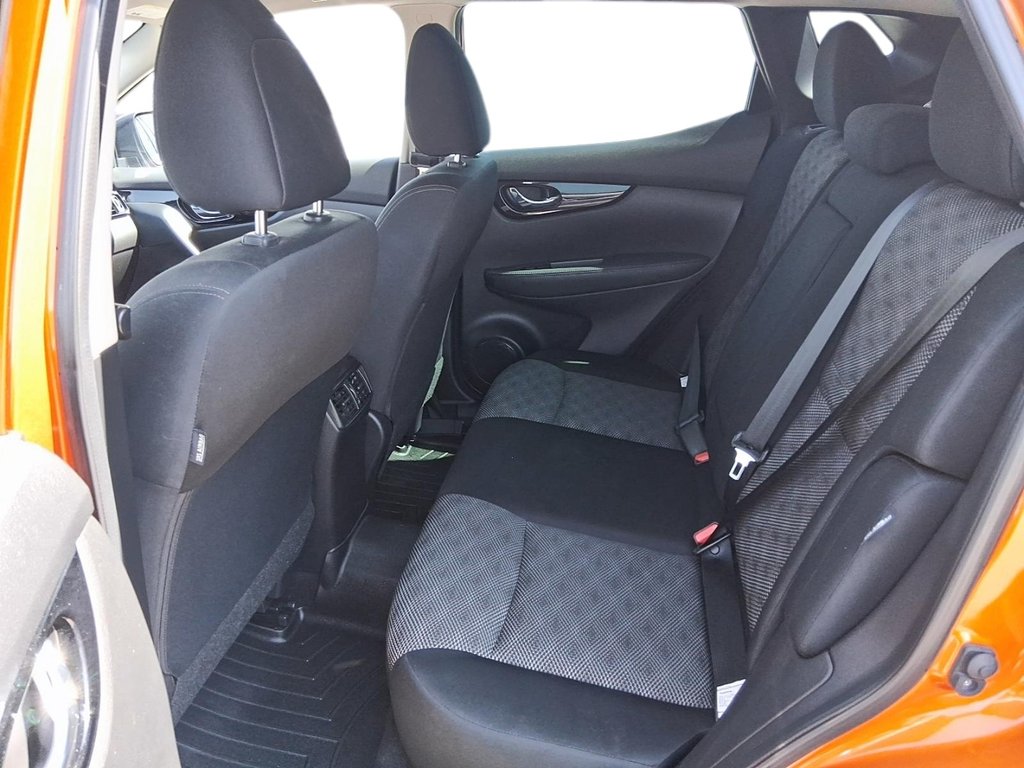 2023 Nissan Qashqai SV AWD CVT in Stratford, Ontario - 9 - w1024h768px