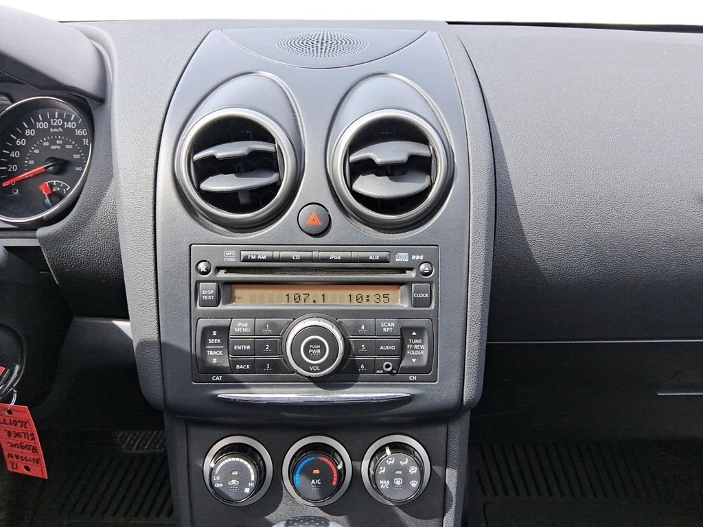 2012 Nissan Rogue S FWD CVT in Stratford, Ontario - 15 - w1024h768px