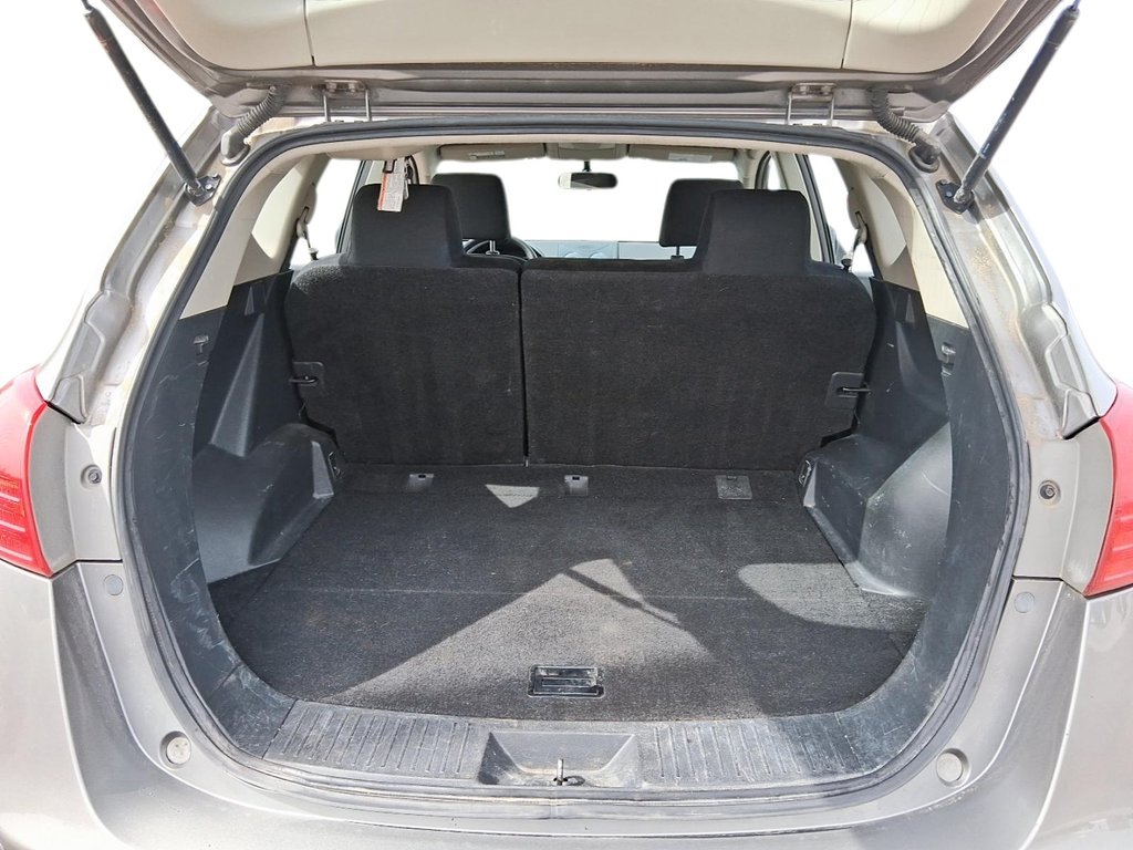 2012 Nissan Rogue S FWD CVT in Stratford, Ontario - 6 - w1024h768px
