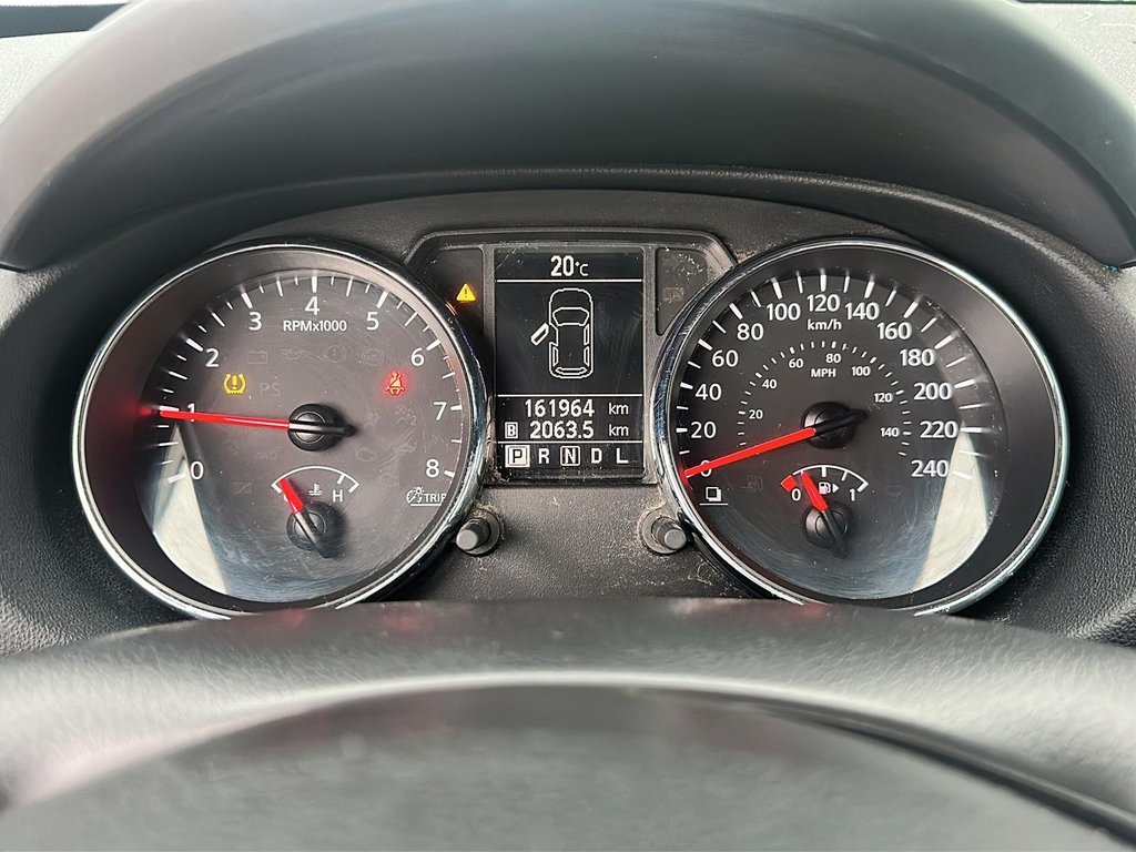 2013 Nissan Rogue S FWD CVT in Stratford, Ontario - 12 - w1024h768px