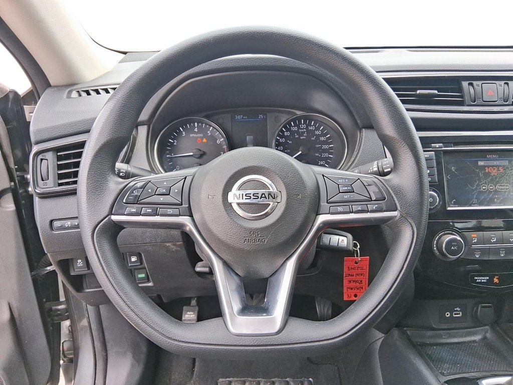 2018 Nissan Rogue S AWD CVT in Stratford, Ontario - 12 - w1024h768px