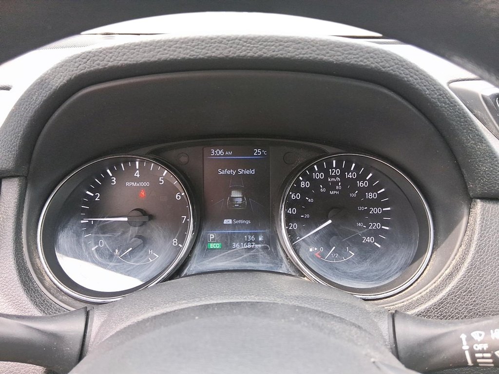 2018 Nissan Rogue S AWD CVT in Stratford, Ontario - 14 - w1024h768px