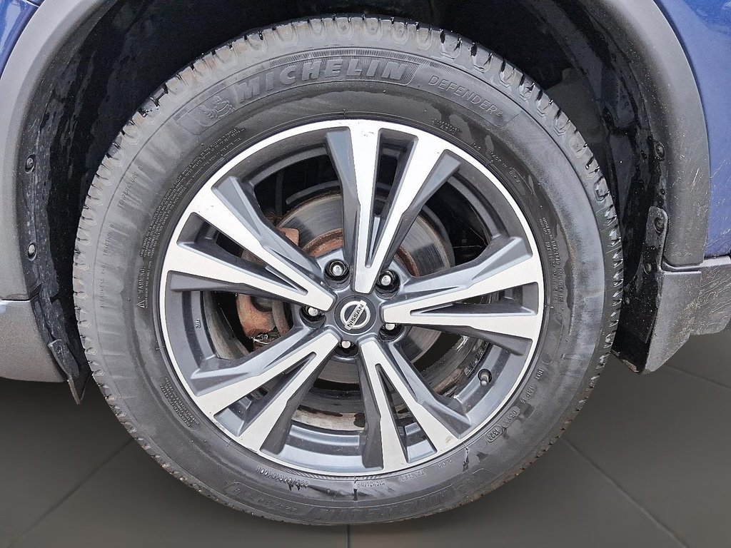 2020 Nissan Rogue SV AWD CVT (2) in Stratford, Ontario - 7 - w1024h768px