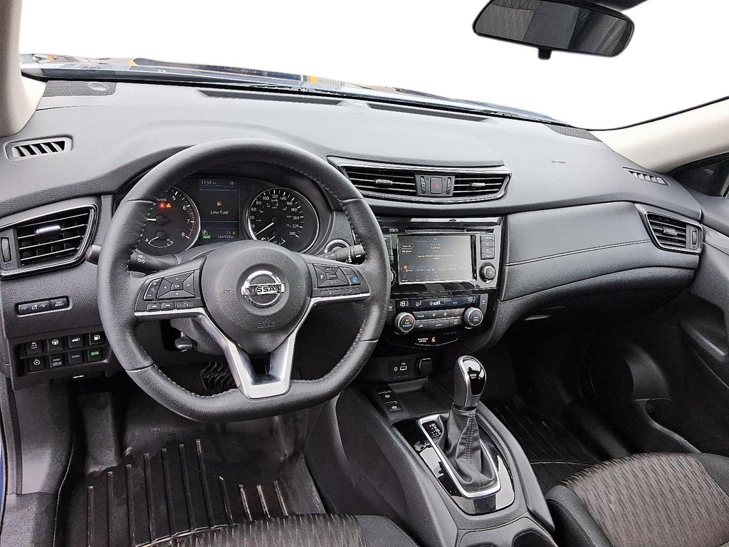 2020 Nissan Rogue SV AWD CVT (2) in Stratford, Ontario - 9 - w1024h768px