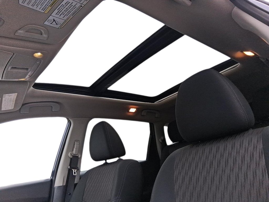 2020 Nissan Rogue SV AWD CVT (2) in Stratford, Ontario - 15 - w1024h768px