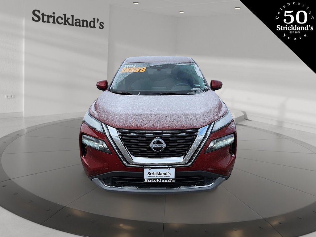 2023 Nissan Rogue S AWD CVT in Stratford, Ontario - 2 - w1024h768px