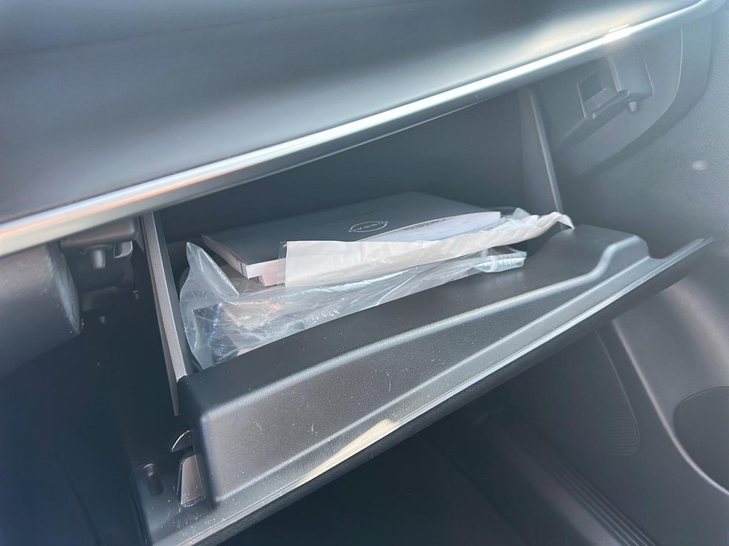 2023 Nissan Rogue S AWD CVT (2) in Stratford, Ontario - 16 - w1024h768px