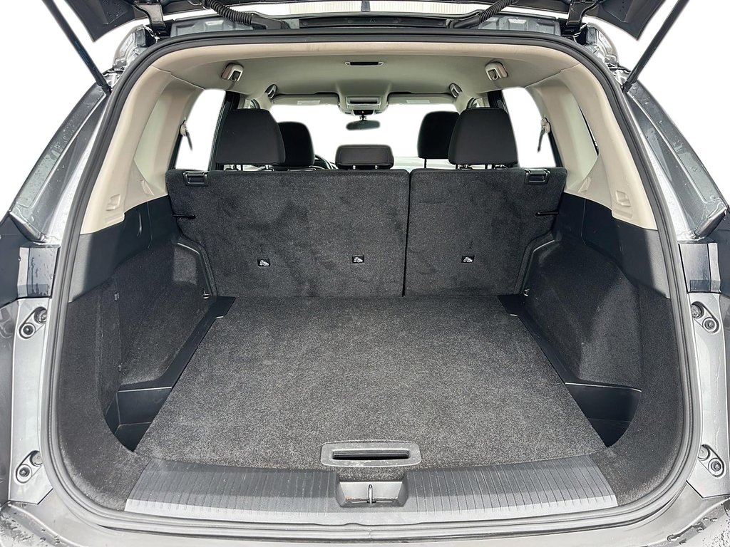2023 Nissan Rogue S AWD CVT in Stratford, Ontario - 6 - w1024h768px