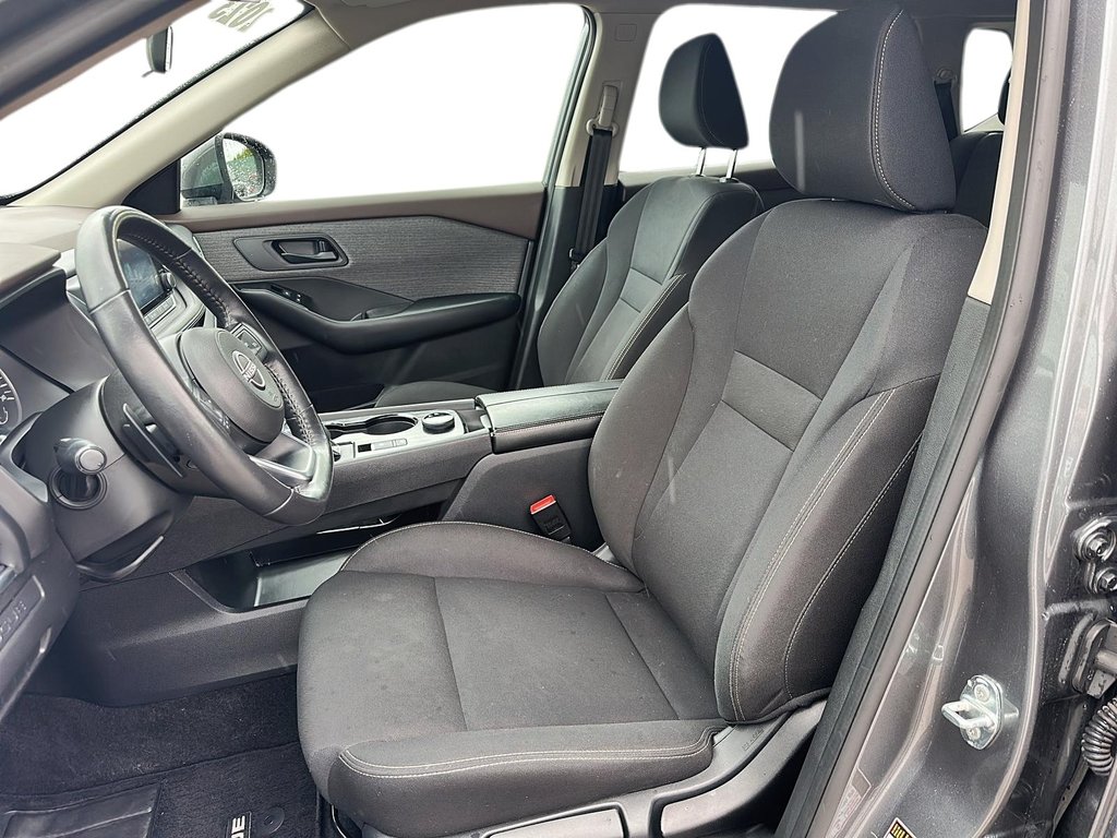 2023 Nissan Rogue S AWD CVT in Stratford, Ontario - 8 - w1024h768px