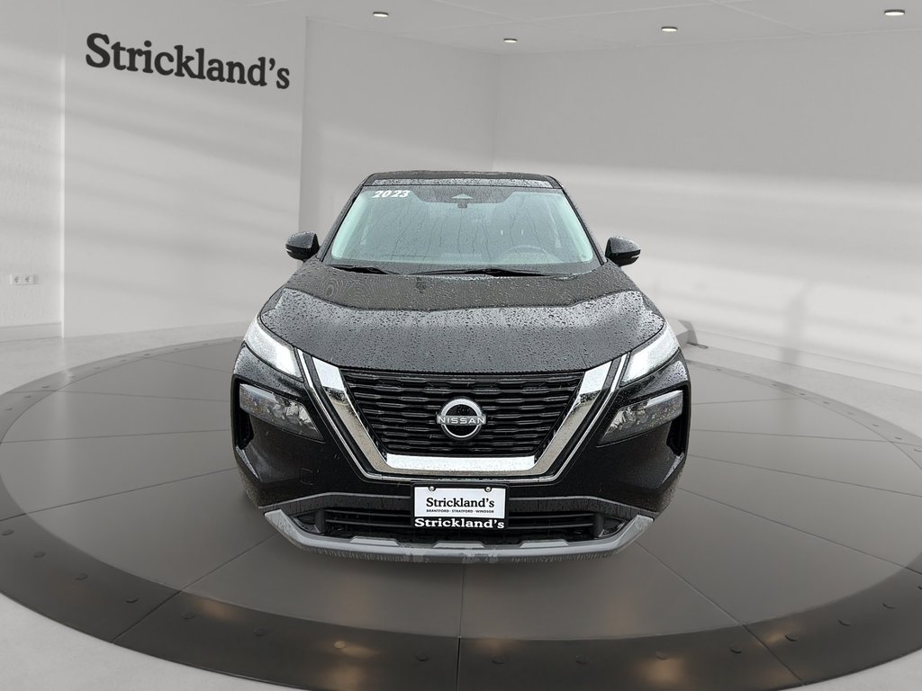 2023 Nissan Rogue S AWD CVT in Stratford, Ontario - 2 - w1024h768px