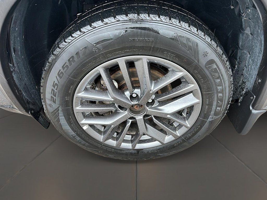 2023 Nissan Rogue S AWD CVT in Stratford, Ontario - 7 - w1024h768px