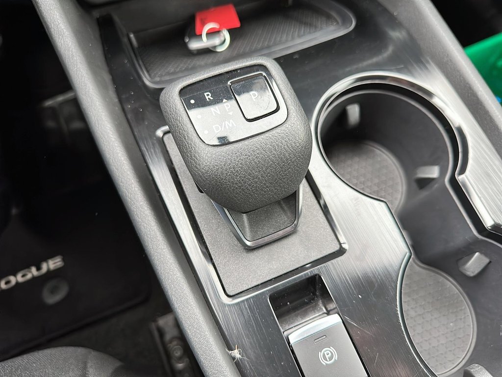 2023 Nissan Rogue S AWD CVT in Stratford, Ontario - 14 - w1024h768px