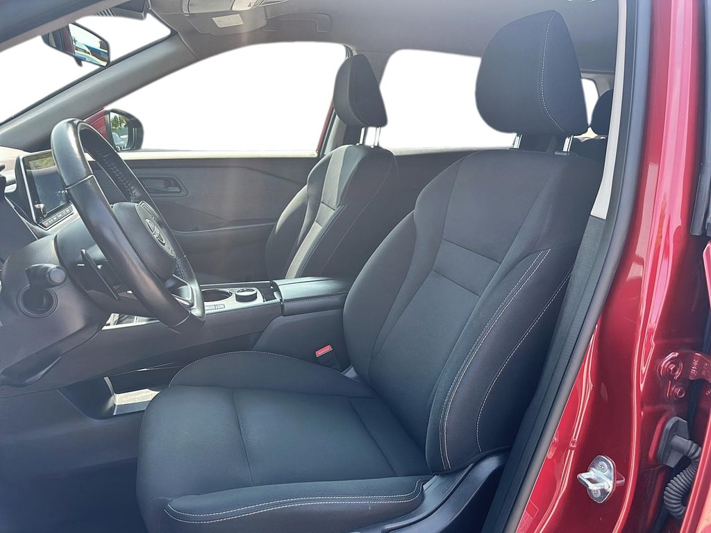 2023 Nissan Rogue S AWD CVT in Stratford, Ontario - 8 - w1024h768px