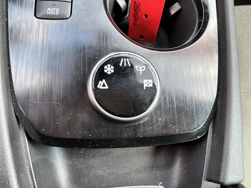 2023 Nissan Rogue S AWD CVT in Stratford, Ontario - 15 - w1024h768px