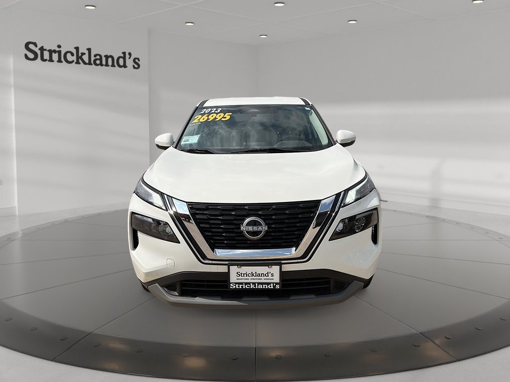 2023 Nissan Rogue S AWD CVT in Stratford, Ontario - 2 - w1024h768px