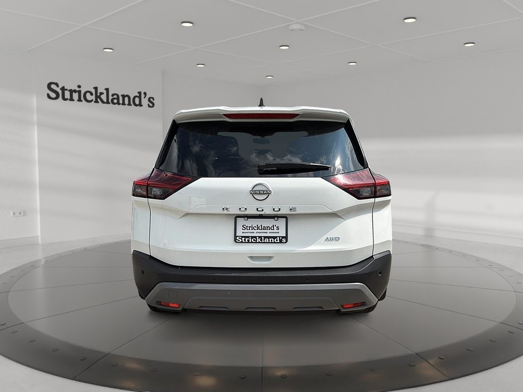 2023 Nissan Rogue S AWD CVT in Stratford, Ontario - 3 - w1024h768px