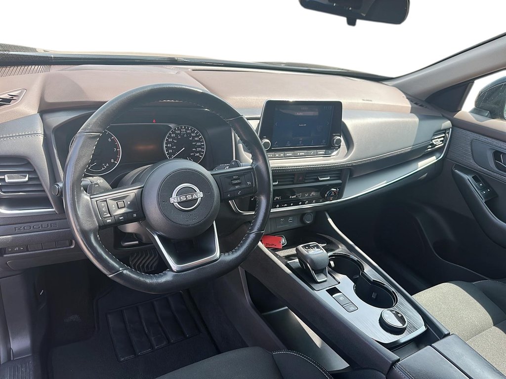 2023 Nissan Rogue S AWD CVT in Stratford, Ontario - 9 - w1024h768px