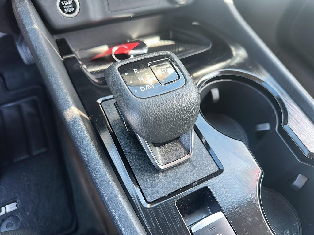2023 Nissan Rogue S AWD CVT in Stratford, Ontario - 14 - w1024h768px