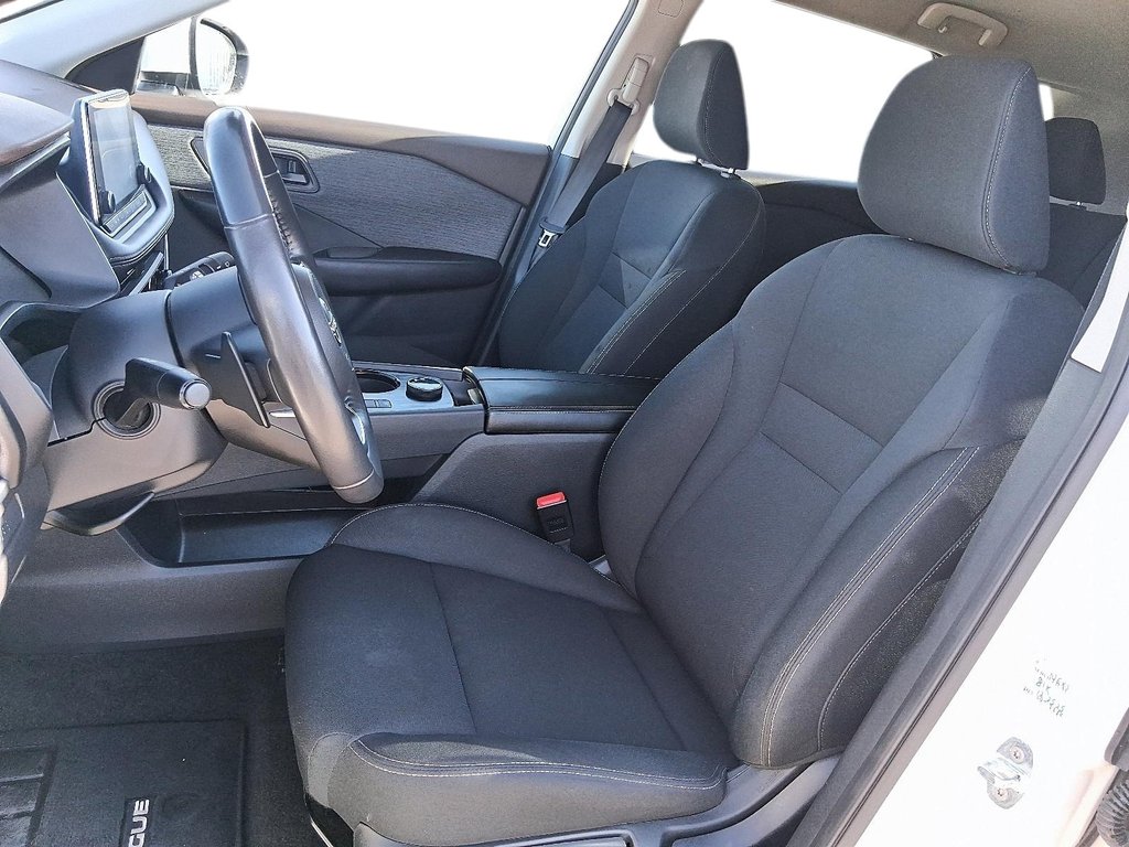 2023 Nissan Rogue S AWD CVT in Stratford, Ontario - 8 - w1024h768px