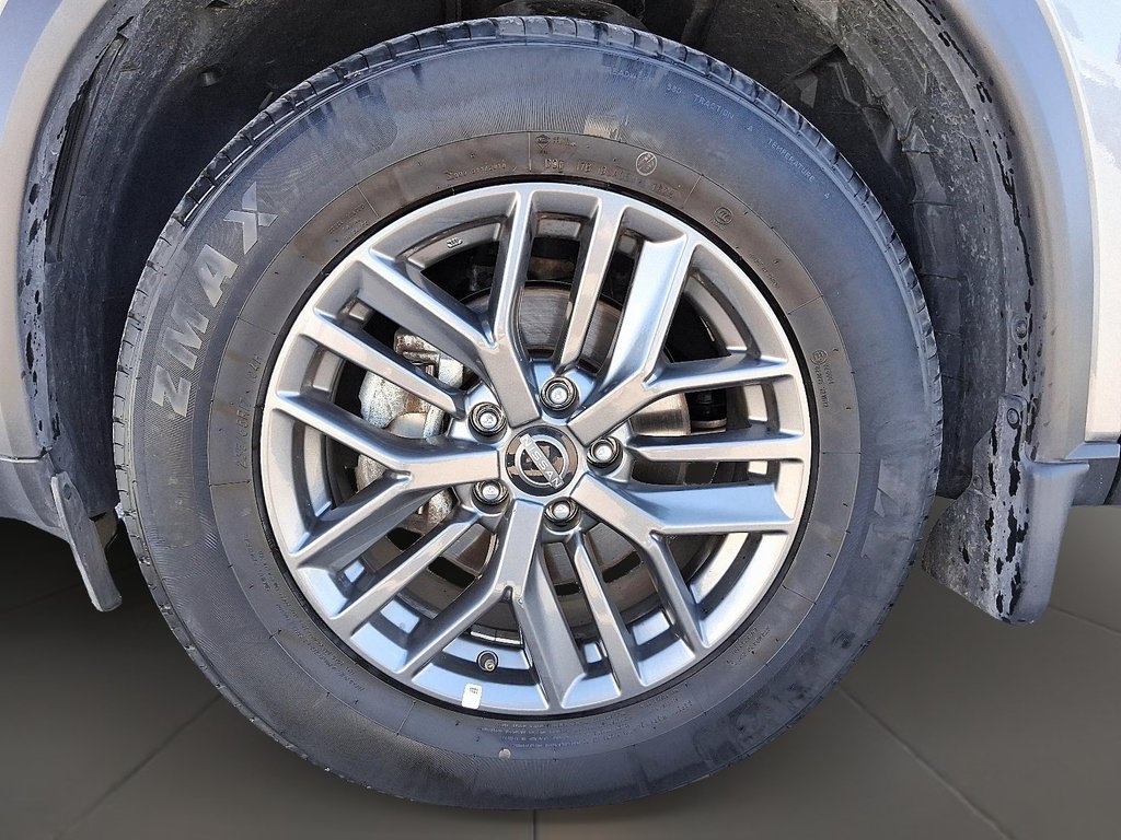 2023 Nissan Rogue S AWD CVT in Stratford, Ontario - 7 - w1024h768px