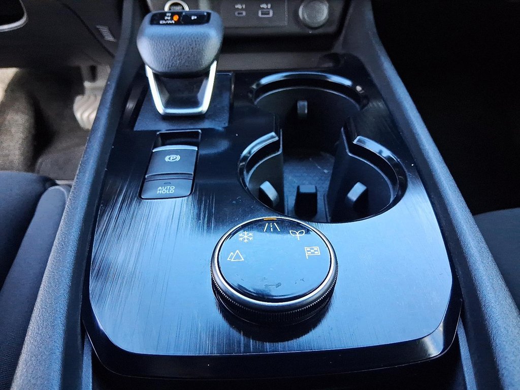 2023 Nissan Rogue S AWD CVT in Stratford, Ontario - 17 - w1024h768px