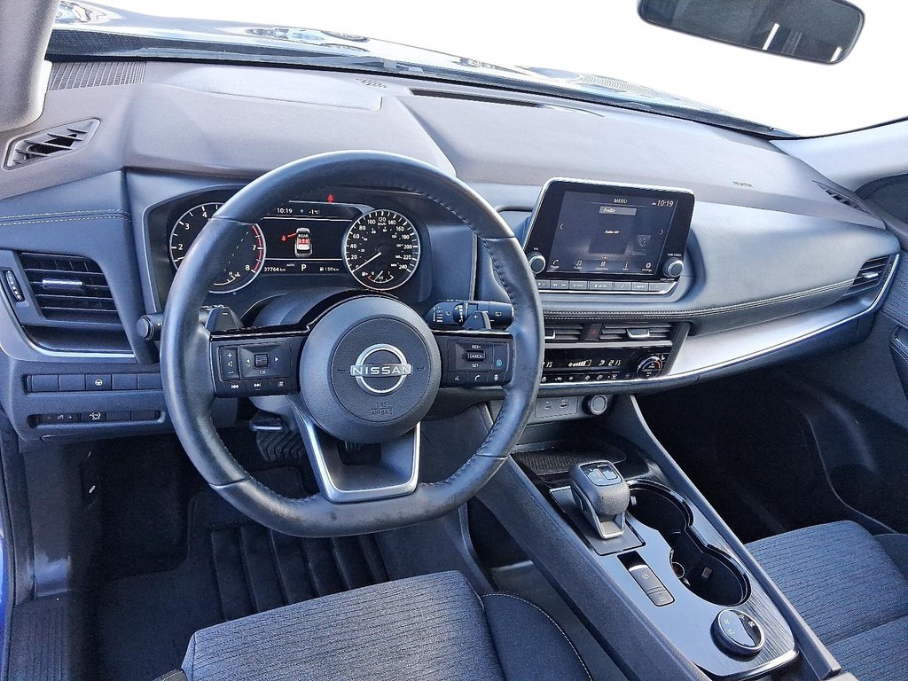 2023 Nissan Rogue SV AWD CVT in Stratford, Ontario - 10 - w1024h768px