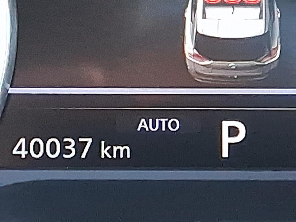 2023 Nissan Rogue SV Midnight Edition AWD CVT in Stratford, Ontario - 13 - w1024h768px