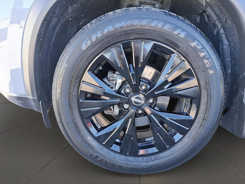 2023 Nissan Rogue SV Midnight Edition AWD CVT in Stratford, Ontario - 7 - w1024h768px