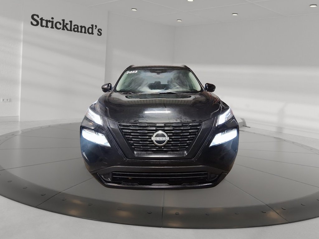 2023 Nissan Rogue SV Midnight Edition AWD CVT in Stratford, Ontario - 2 - w1024h768px