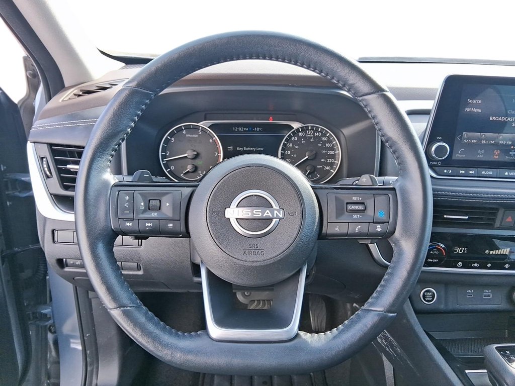 2023 Nissan Rogue SV Midnight Edition AWD CVT in Stratford, Ontario - 12 - w1024h768px