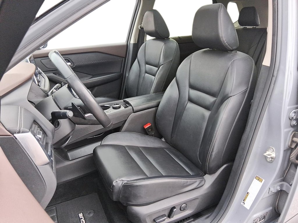 2023 Nissan Rogue SV Midnight Edition AWD CVT in Stratford, Ontario - 8 - w1024h768px