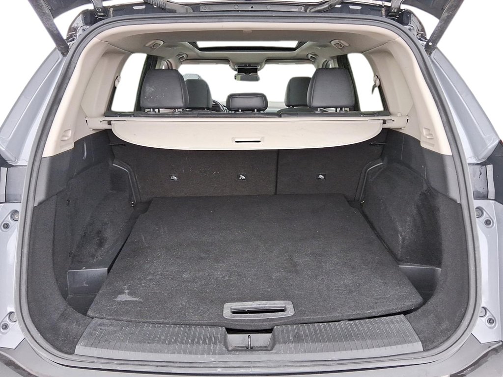 2023 Nissan Rogue SV Midnight Edition AWD CVT in Stratford, Ontario - 6 - w1024h768px
