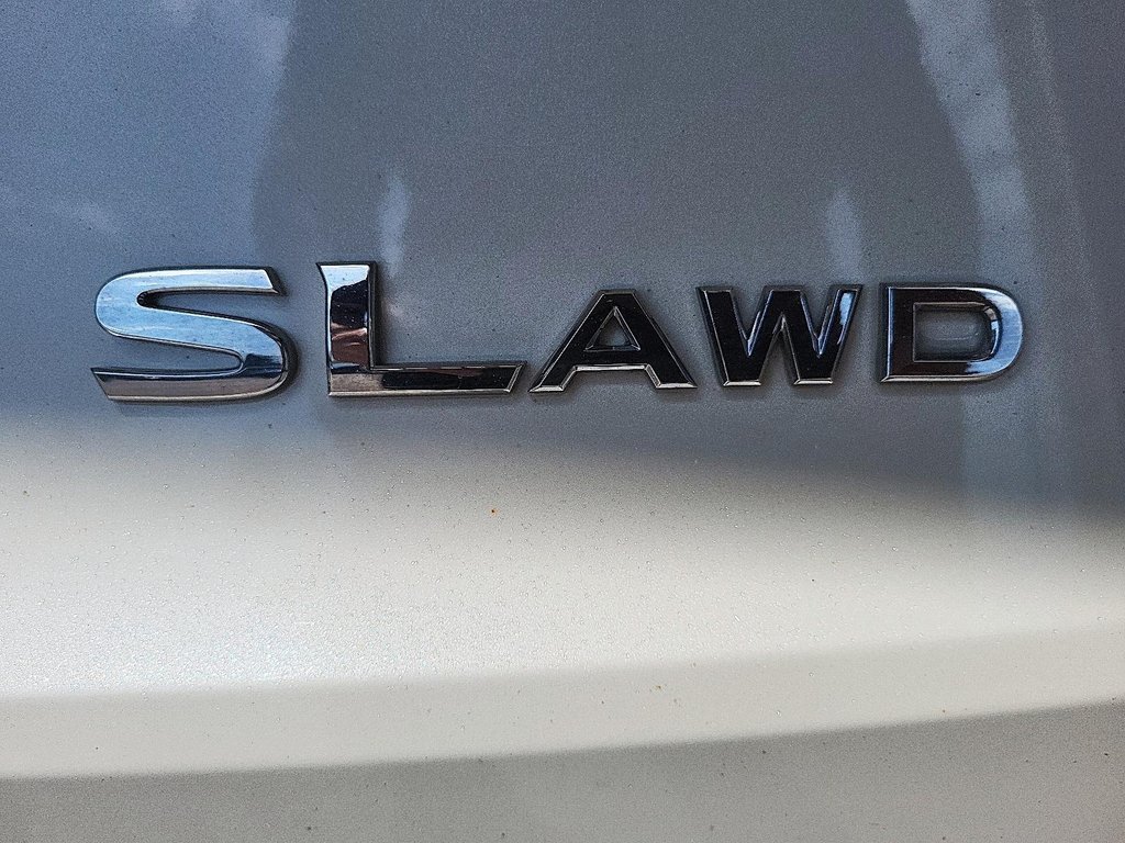 2023 Nissan Rogue SL AWD CVT in Stratford, Ontario - 15 - w1024h768px