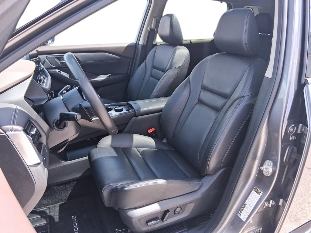 2023 Nissan Rogue SL AWD CVT in Stratford, Ontario - 8 - w1024h768px