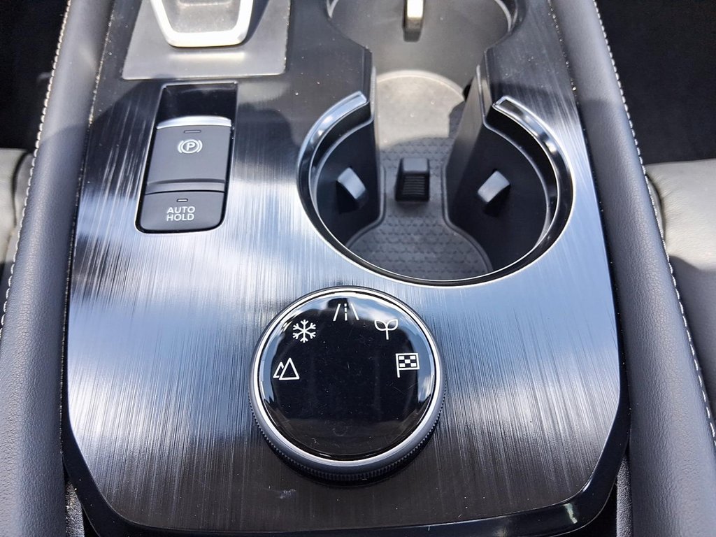 2023 Nissan Rogue SL AWD CVT in Stratford, Ontario - 18 - w1024h768px