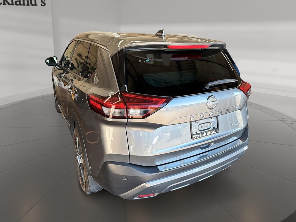 2023 Nissan Rogue SL AWD CVT in Stratford, Ontario - 4 - w1024h768px