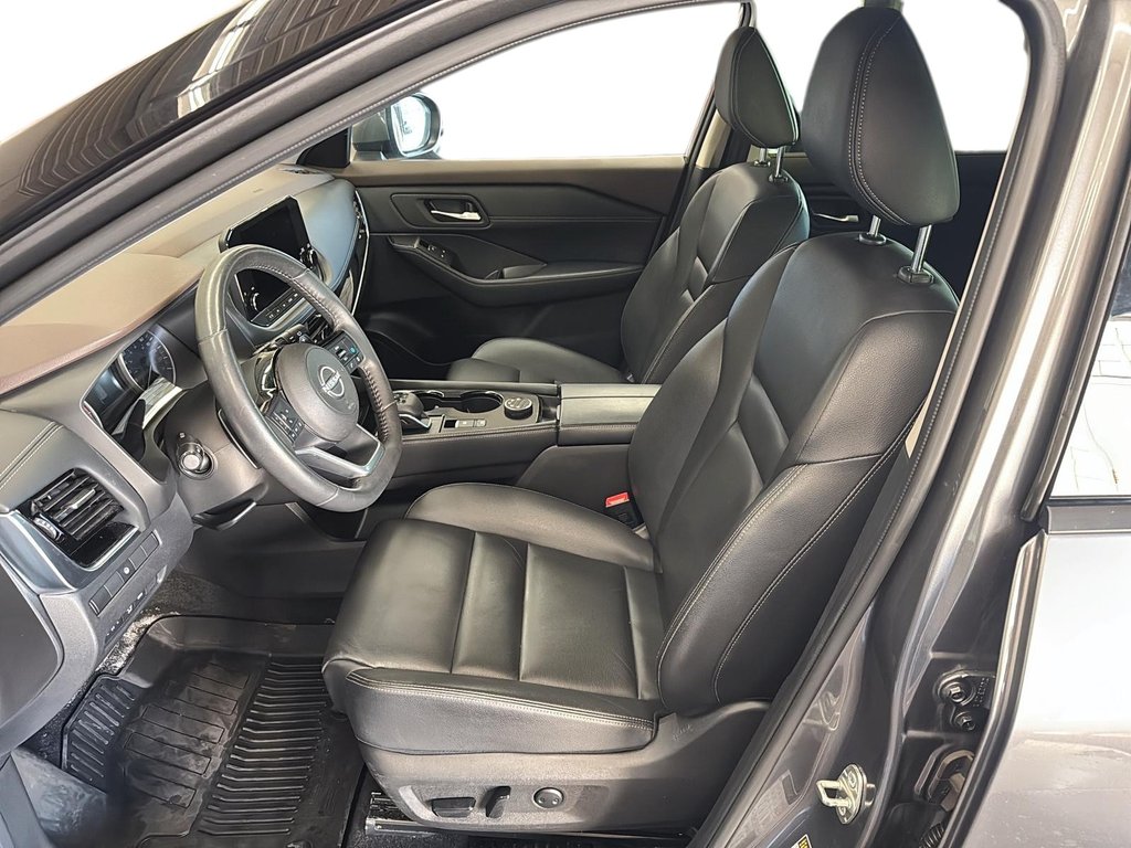 2023 Nissan Rogue SL AWD CVT in Stratford, Ontario - 8 - w1024h768px