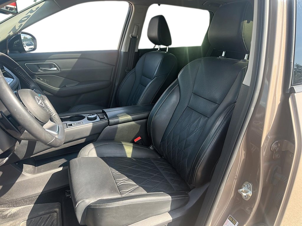2024 Nissan Rogue AWD Platinum in Stratford, Ontario - 8 - w1024h768px