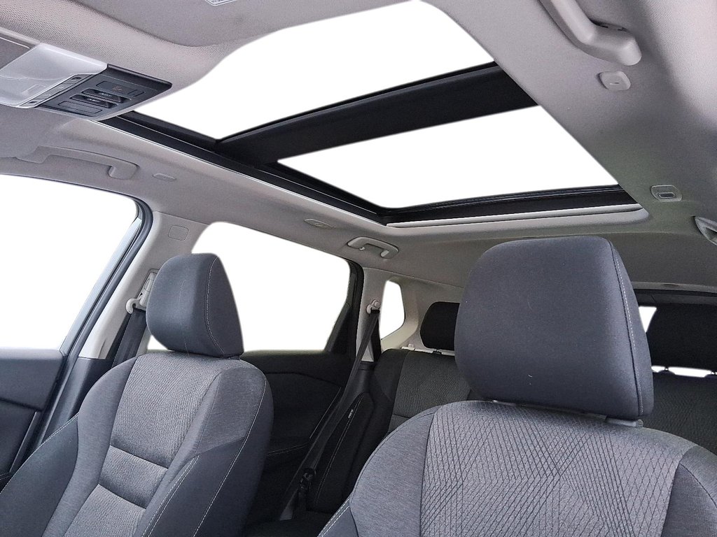2024 Nissan Rogue AWD SV Moonroof in Stratford, Ontario - 18 - w1024h768px