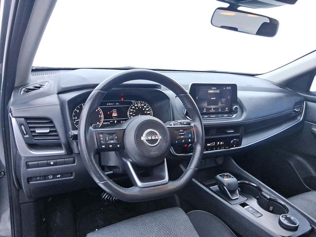 2024 Nissan Rogue AWD SV Moonroof in Stratford, Ontario - 10 - w1024h768px