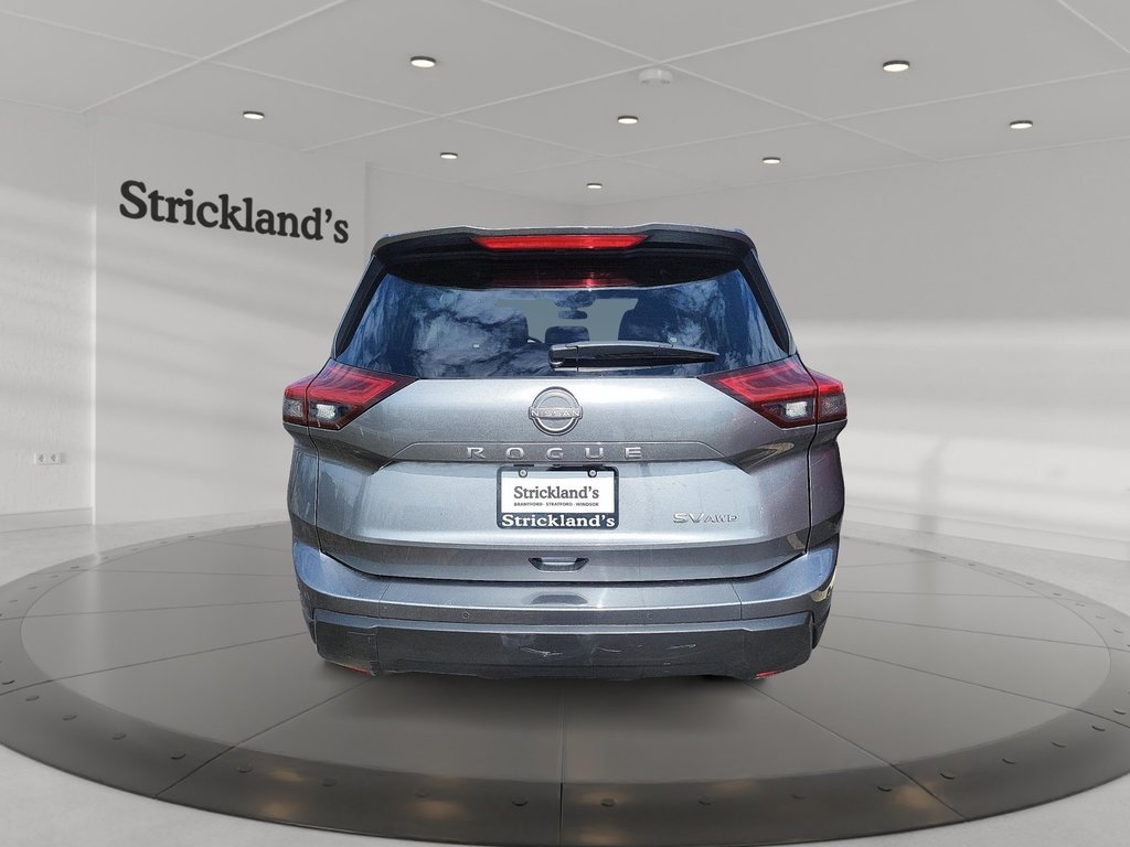 2024 Nissan Rogue AWD SV Moonroof in Stratford, Ontario - 3 - w1024h768px