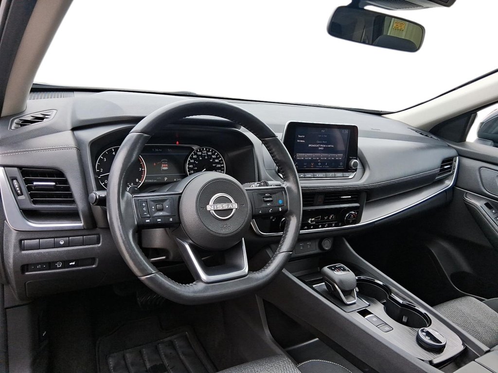 2024 Nissan Rogue AWD SV Moonroof in Stratford, Ontario - 10 - w1024h768px