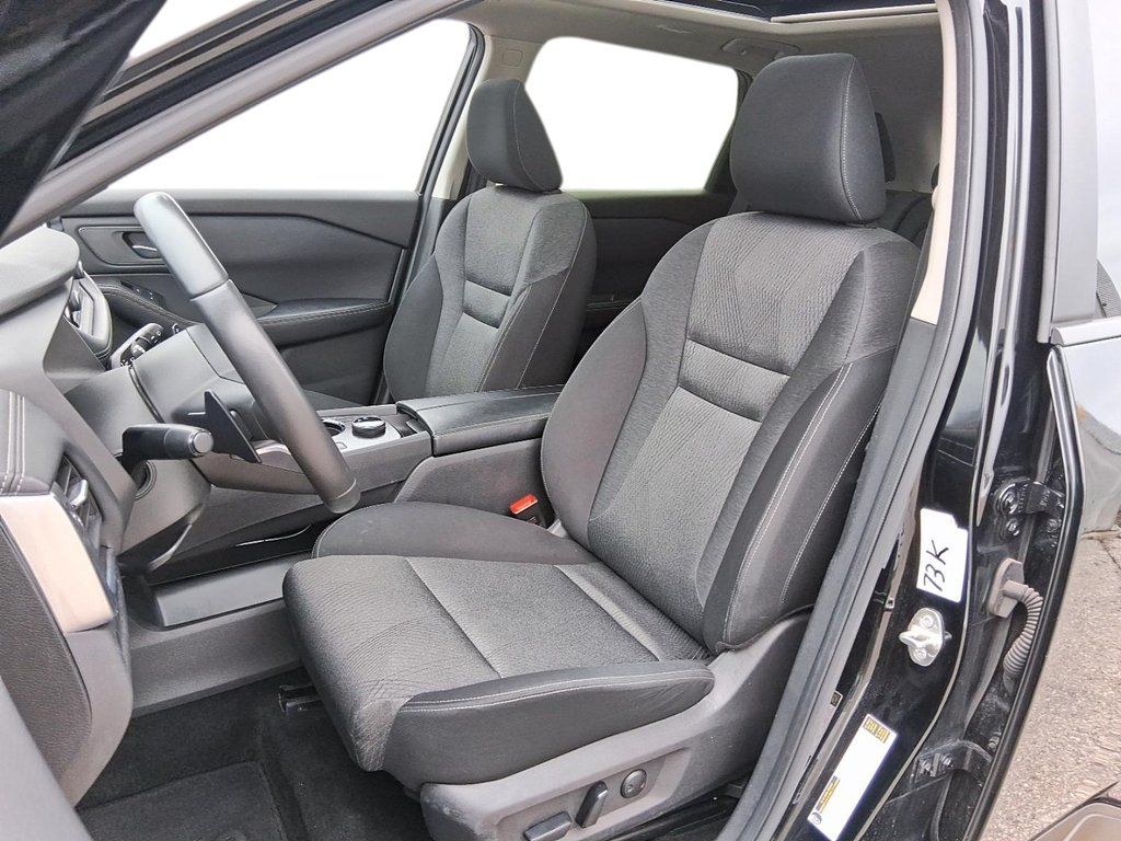 2024 Nissan Rogue AWD SV Moonroof in Stratford, Ontario - 8 - w1024h768px