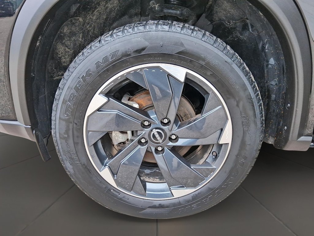 2024 Nissan Rogue AWD SV Moonroof in Stratford, Ontario - 7 - w1024h768px