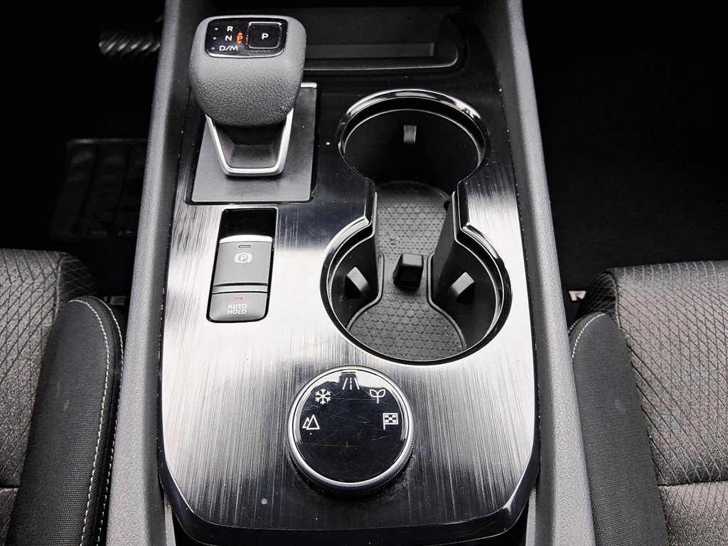 2024 Nissan Rogue AWD SV Moonroof in Stratford, Ontario - 17 - w1024h768px