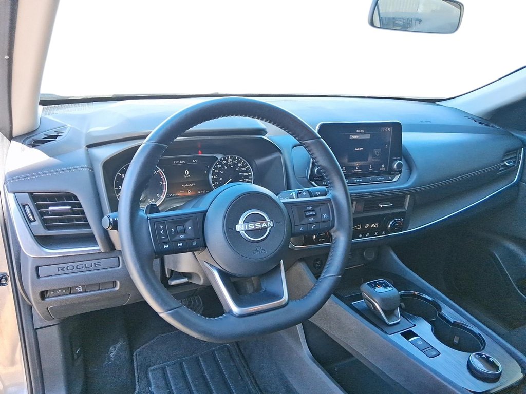 2024 Nissan Rogue AWD S in Stratford, Ontario - 10 - w1024h768px